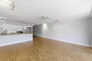 2424 W Tampa Bay Blvd, Tampa, FL 33607 - Photo 23