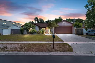 6916 Williams Dr, Tampa, FL 33634 - Photo 1