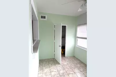 5850 18th Street N #7, Saint Petersburg, FL 33714 - Photo 17