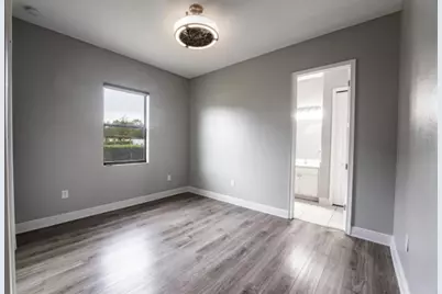 913 Buckhurst Drive, Spring Hill, FL 34609 - Photo 29