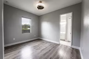 913 Buckhurst Dr, Spring Hill, FL 34609 - Photo 29