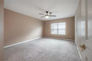 4951 Elizabeth Ct, Tampa, FL 33616 - Photo 11