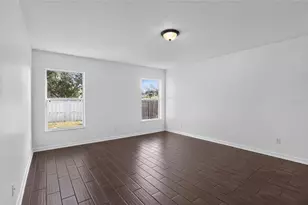2079 Newtown Rd, Groveland, FL 34736 - Photo 3