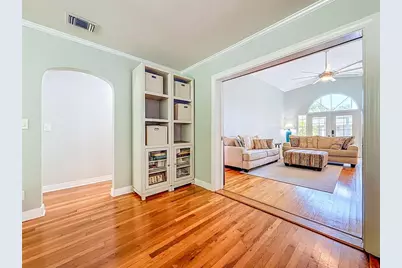 182 29th Avenue N, Saint Petersburg, FL 33704 - Photo 49
