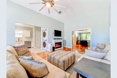 182 29th Avenue N, Saint Petersburg, FL 33704 - Photo 25