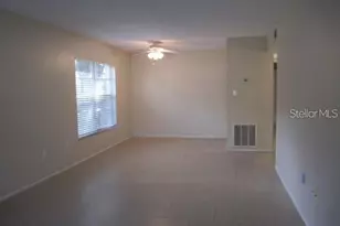 14227 Shadow Moss Ln, Tampa, FL 33613 - Photo 7
