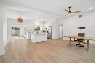 6765 W Flamingo Way S, Saint Petersburg, FL 33707 - Photo 3