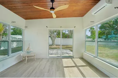 6765 W Flamingo Way S, Saint Petersburg, FL 33707 - Photo 21