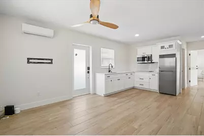 6765 W Flamingo Way S, Saint Petersburg, FL 33707 - Photo 15
