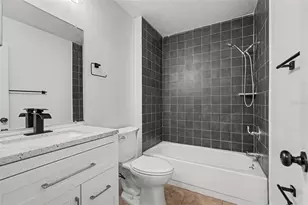 9208 N Connechusett Rd, Tampa, FL 33617 - Photo 23