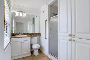 1506 S Oregon Cir, Tampa, FL 33612 - Photo 9