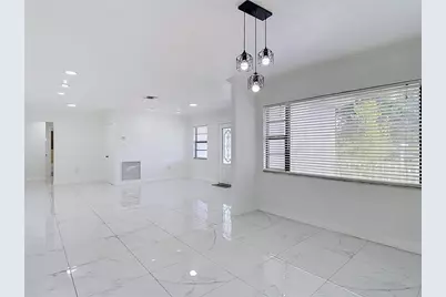 1506 S Oregon Circle, Tampa, FL 33612 - Photo 7
