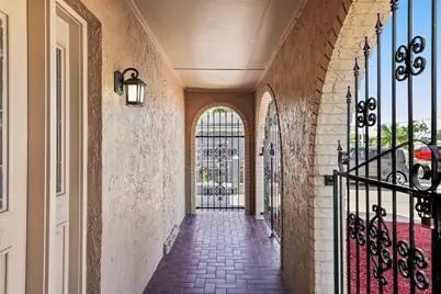 6513 N Manhattan Avenue, Tampa, FL 33614 - Photo 5
