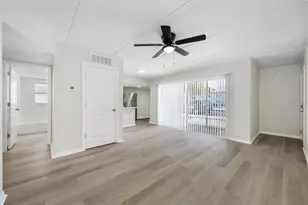 7950 Blind Pass Rd, Saint Petersburg, FL 33706 - Photo 1