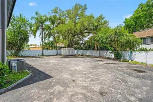 9208 N Connechusett Rd, Tampa, FL 33617 - Photo 27