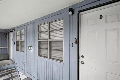 9208 N Connechusett Road #D, Tampa, FL 33617 - Photo 25
