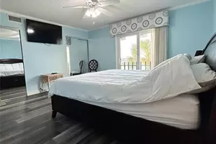 868 Bayway Blvd, Clearwater Beach, FL 33767 - Photo 11