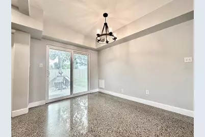 126 11th Avenue SW, Largo, FL 33770 - Photo 7