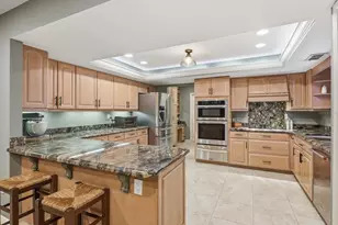 2631 Royal Liverpool Dr, Tarpon Springs, FL 34688 - Photo 3