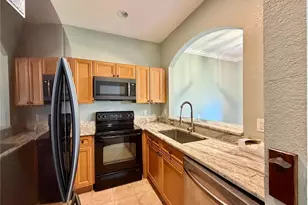 526 101st Ave N, Saint Petersburg, FL 33702 - Photo 11