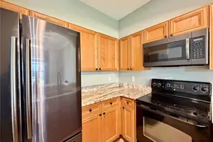 526 101st Ave N, Saint Petersburg, FL 33702 - Photo 13