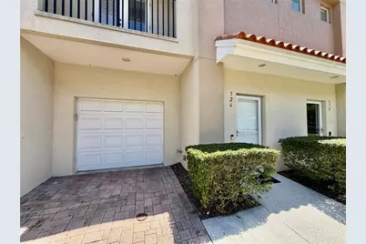 526 101st Avenue N, Saint Petersburg, FL 33702 - Photo 3