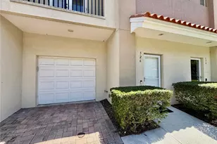 526 101st Ave N, Saint Petersburg, FL 33702 - Photo 3