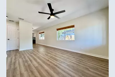 3745 10th Avenue S, Saint Petersburg, FL 33711 - Photo 5