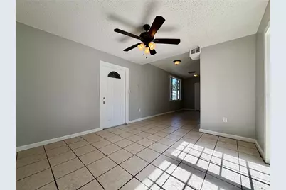 2533 48th Avenue N, Saint Petersburg, FL 33714 - Photo 5