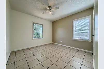 2533 48th Avenue N, Saint Petersburg, FL 33714 - Photo 13