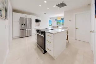 480 S Bayshore Dr, Madeira Beach, FL 33708 - Photo 9