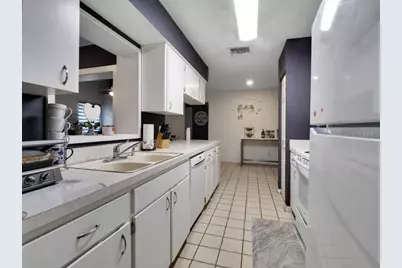 1048 Malletwood Drive, Brandon, FL 33510 - Photo 17