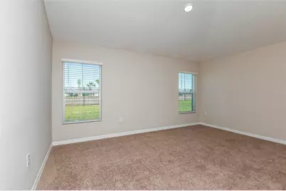 33607 Noble Creek Place, Dade City, FL 33525 - Photo 5