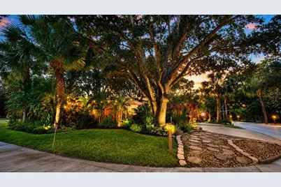 219 E Appaloosa Trail, River Ranch, FL 33867 - Photo 7
