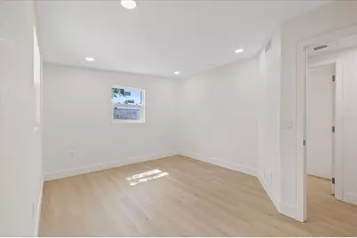 4104 W Montgomery Terrace, Tampa, FL 33616 - Photo 29