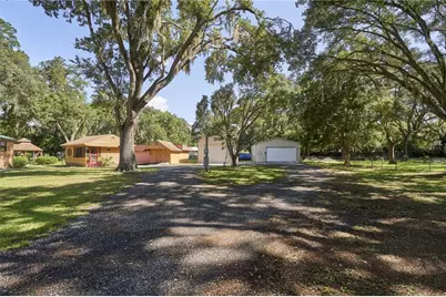 29953 Briarthorn Loop, Wesley Chapel, FL 33545 - Photo 3