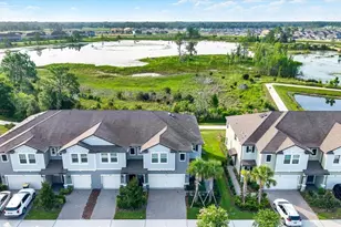 8852 Gallantree Pl, Land O Lakes, FL 34637 - Photo 3