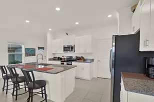 8852 Gallantree Pl, Land O Lakes, FL 34637 - Photo 7