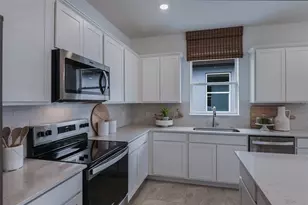 9883 Hickory Pnes Ave, Riverview, FL 33578 - Photo 5