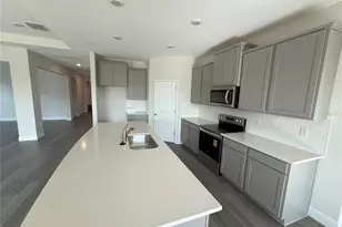 2113 Warren Acres Blvd, Wesley Chapel, FL 33543 - Photo 5