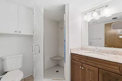 3981 Maceachen Boulevard #330, Sarasota, FL 34233 - Photo 23