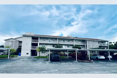 3981 Maceachen Boulevard #330, Sarasota, FL 34233 - Photo 1