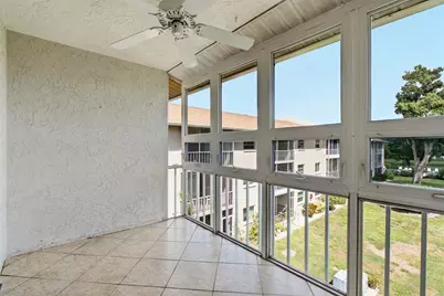 3981 Maceachen Boulevard #330, Sarasota, FL 34233 - Photo 19