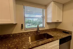 3981 Maceachen Blvd, Sarasota, FL 34233 - Photo 5