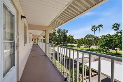 3981 Maceachen Boulevard #330, Sarasota, FL 34233 - Photo 5