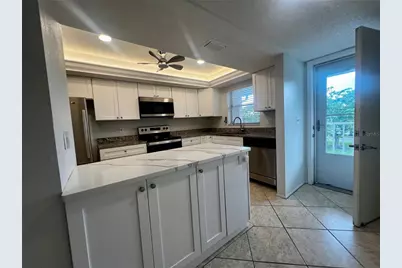 3981 Maceachen Boulevard #330, Sarasota, FL 34233 - Photo 3