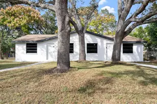 1220 E 142nd Ave, Tampa, FL 33613 - Photo 1