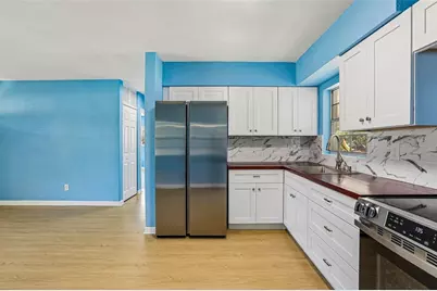104 E Grapefruit Circle, Clearwater, FL 33759 - Photo 5