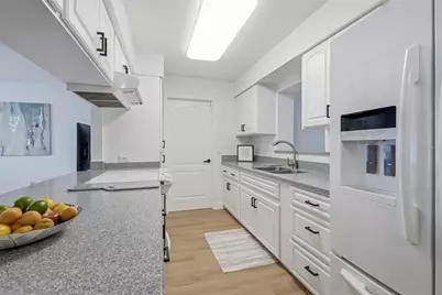1318 S Hillcrest Avenue, Clearwater, FL 33756 - Photo 9