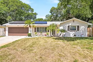 1318 S Hillcrest Ave, Clearwater, FL 33756 - Photo 1